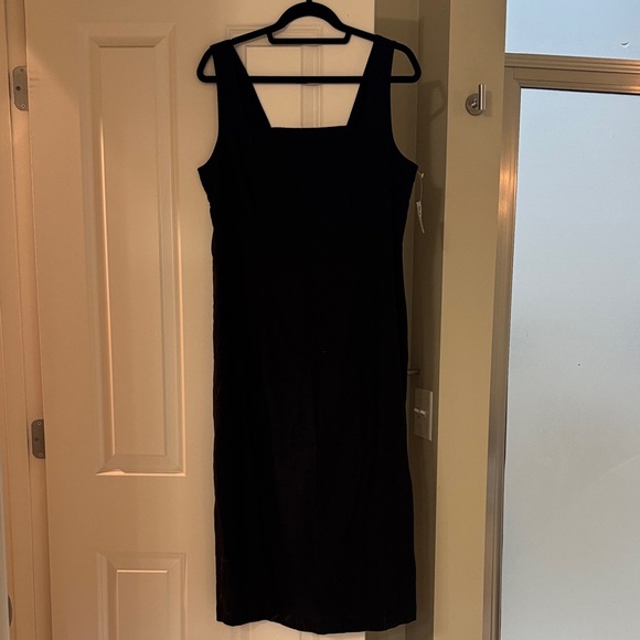 Old Navy Dresses & Skirts - Old Navy Black Midi linen Dress